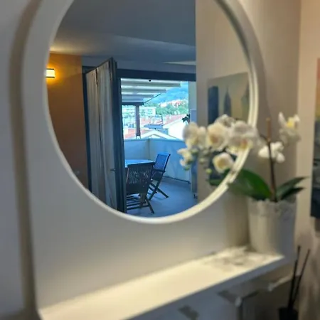 Apartment Nel Blu Dipinto Di Blu *