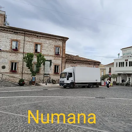 Nel Blu Dipinto Di Blu *