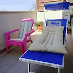 Nel Blu Dipinto Di Blu Daire