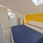 Nel Blu Dipinto Di Blu * Porto Recanati