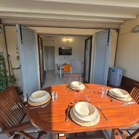 Nel Blu Dipinto Di Blu Porto Recanati